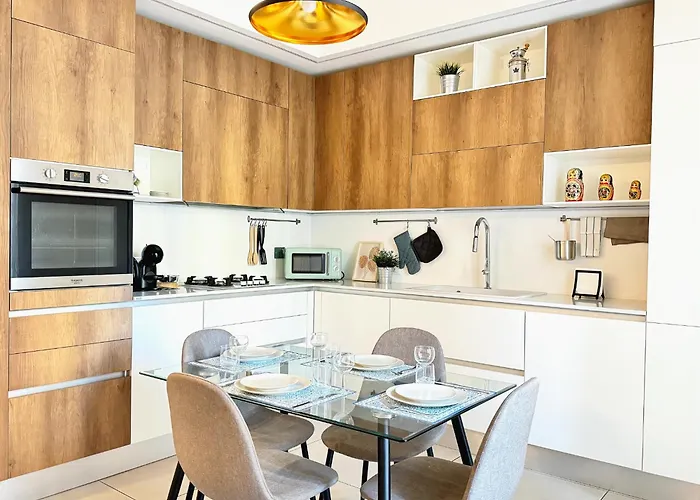 Porta Nuova - Alpitour Free Parking & Netflix Apartment Turin