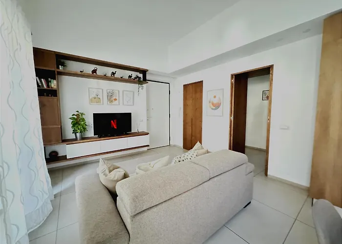 Porta Nuova - Alpitour Free Parking & Netflix *