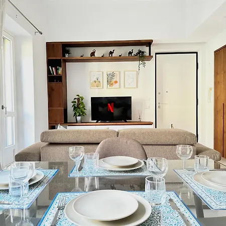 Porta Nuova - Alpitour Free Parking & Netflix Appartement *